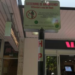 No littering or A$1000 fine